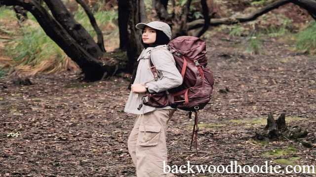 Gaya Naik Gunung 2026: Fungsional, Stylish, dan Makin Personal
